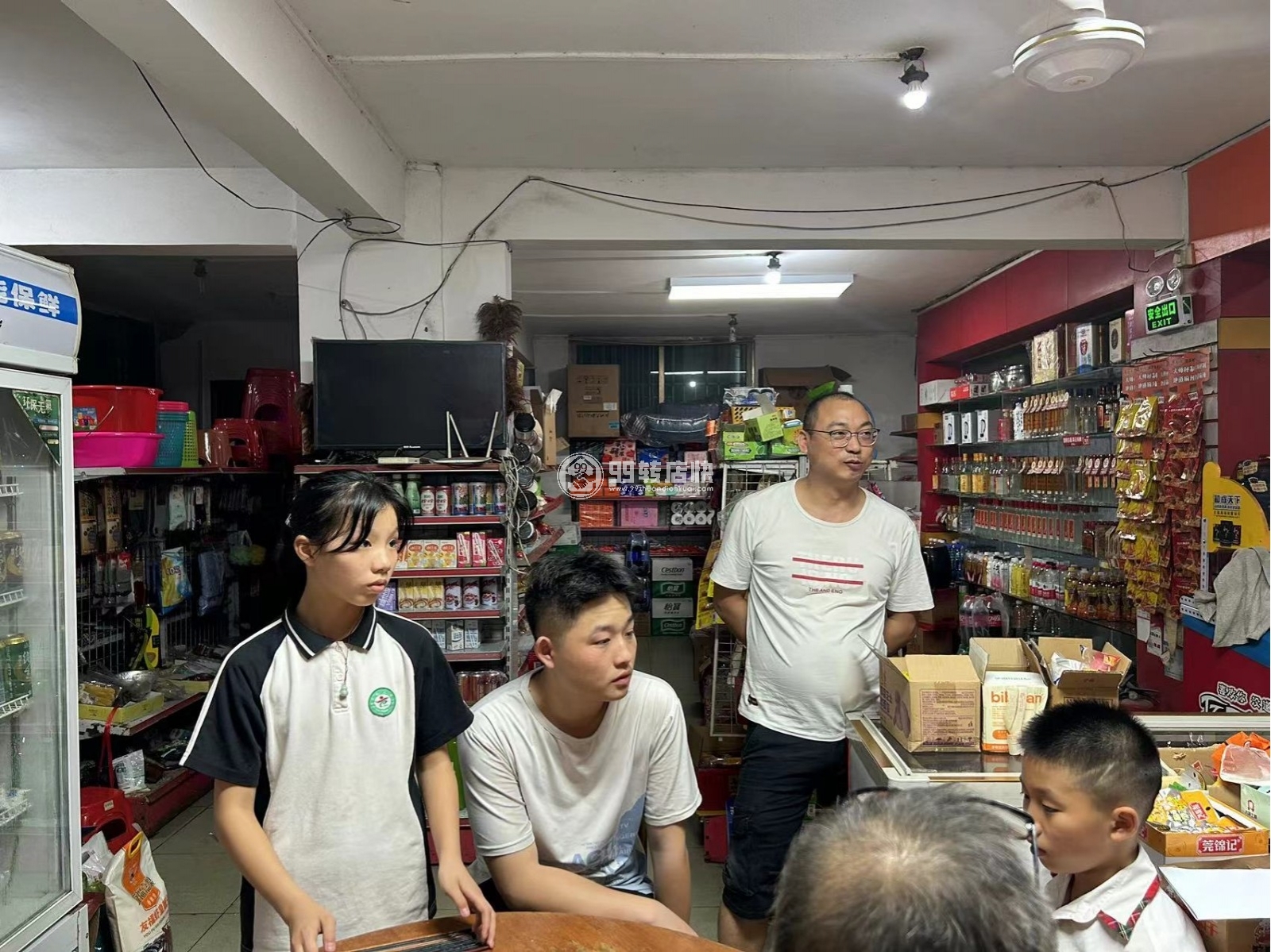 樂從大型城中村出入口10幾年便利店轉(zhuǎn)讓